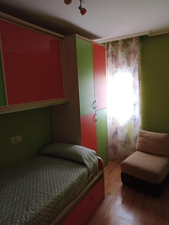 Piso Yade En Oviedo, Proximo A Los Vegas Con Parking Y Wifi Exteriér fotografie